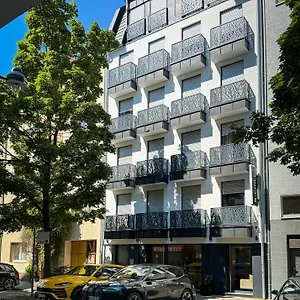 https://hotel-haus-hillesheim.topcolognehotels.com