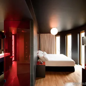 https://axel-hotel-berlin.find-berlin-hotels.com