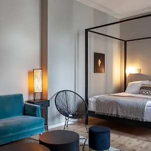 https://the-suite-hotel-fabric.frankfurtammainhotels.com